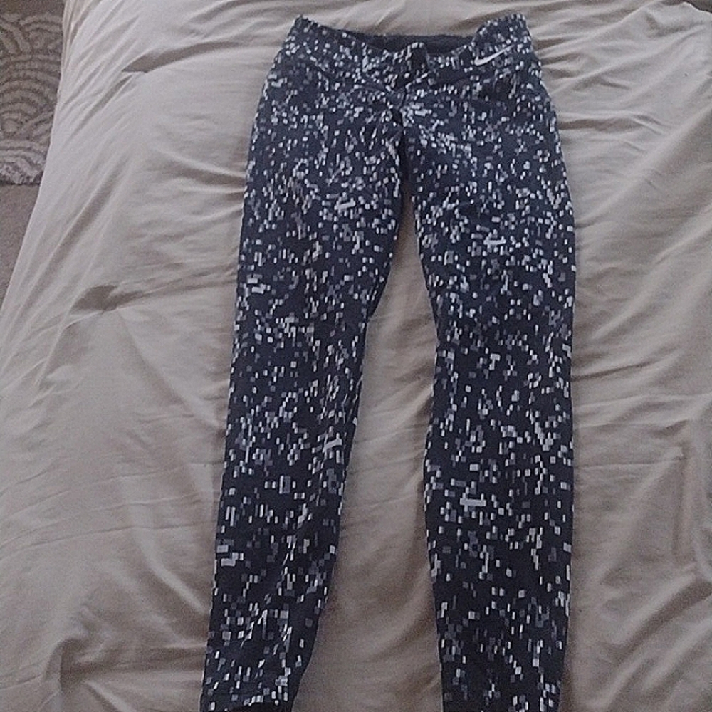 Nike leggings